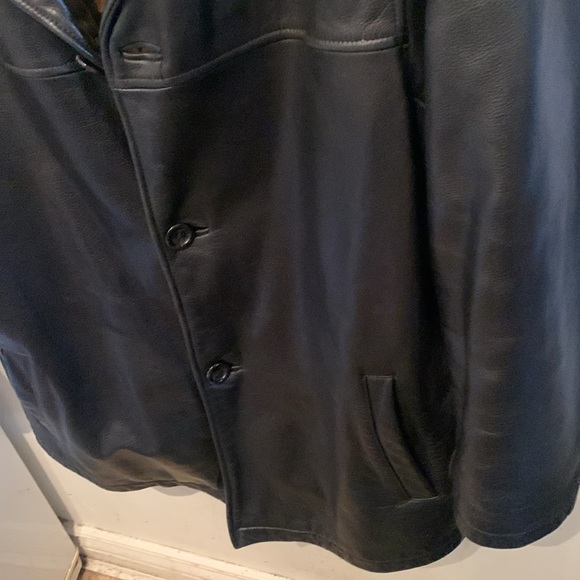 Stunning Andrew Marc Pure Leather shell Jacket w/ Golden inner lining absolute🔥 - Picture 5 of 9